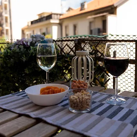 Damiki Luminoso, شقة تورينو