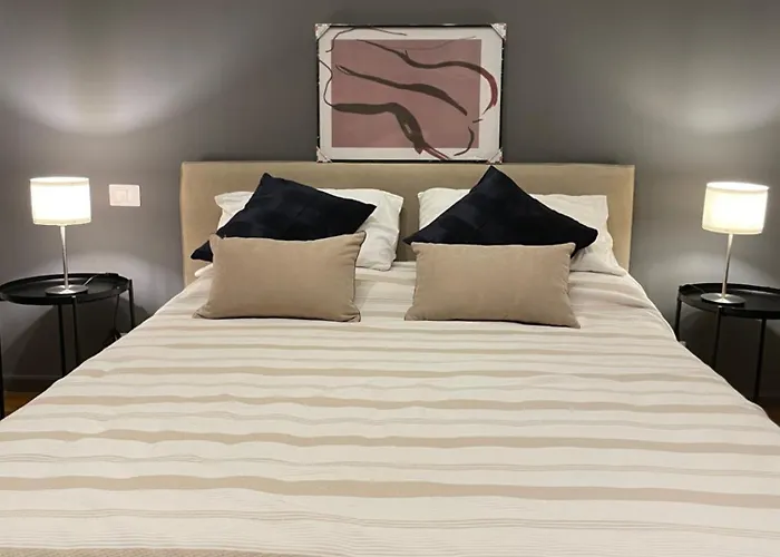 Damiki Luminoso, Apartman *