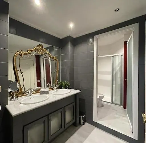 Damiki Luminoso, Apartman Torino