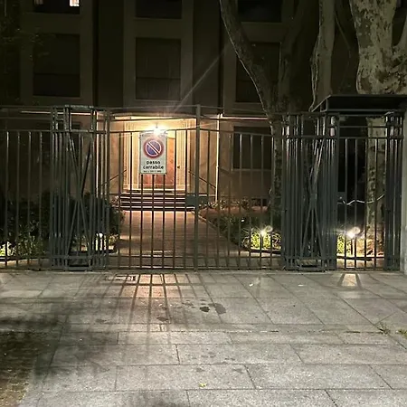 Damiki Luminoso, * Турин