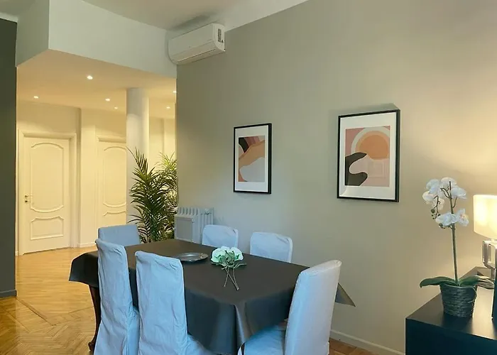 Damiki Luminoso, Apartament